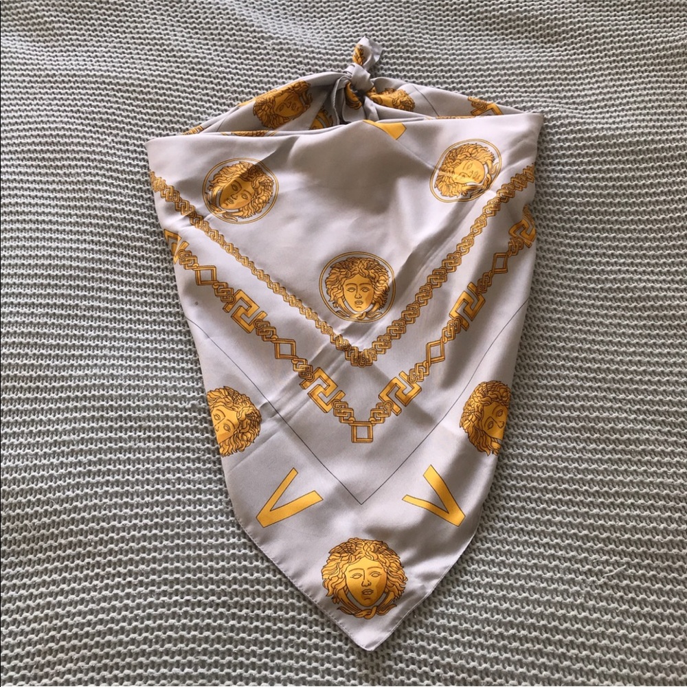 scarf